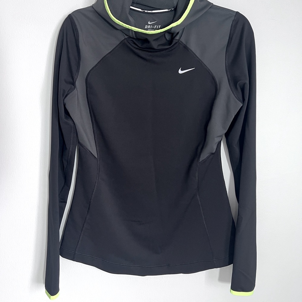 Nike Dri-Fit - M